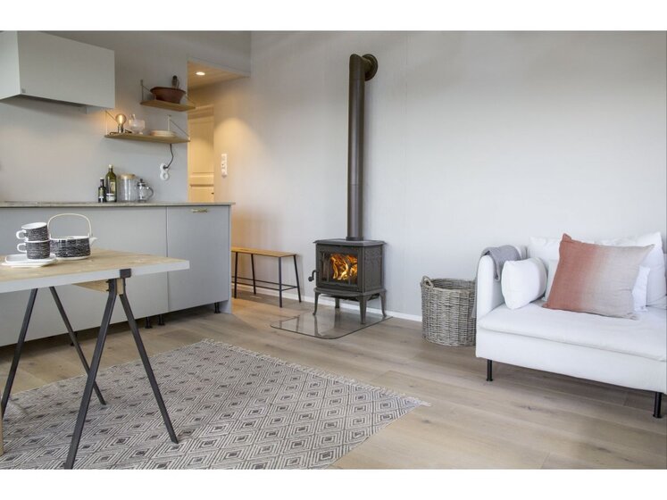 Jotul F 100 ECO.2 LL BP čierny lak
