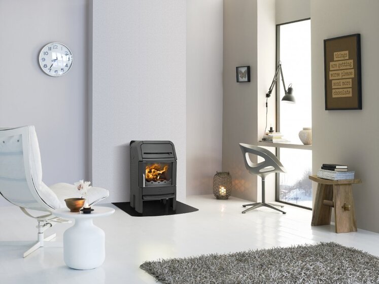 Jotul F 220 BP čierny lak